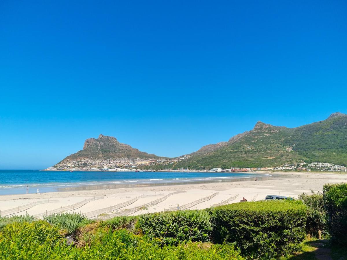 Beautiful Apartment Across From The Beach Cape Town Exterior photo